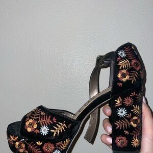 Sam Edelman Black Velvet Floral Heels